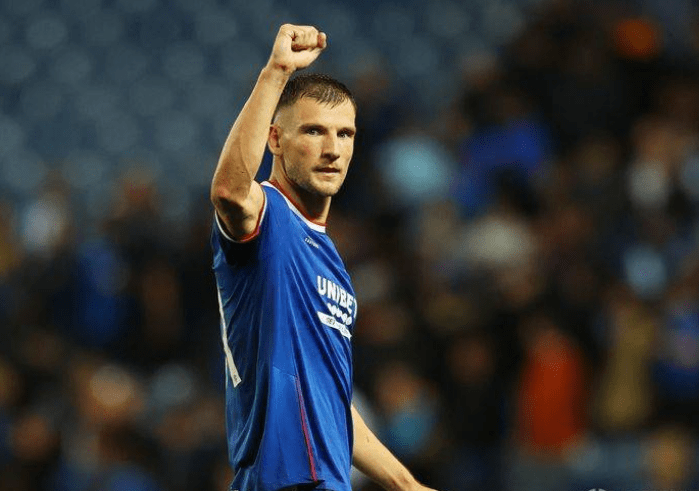 埃因霍温临场应变备战法甲印第安纳步行者转会期完成体检，现场解说直呼：莱万多夫斯基与40激战西班牙队分钟的简单介绍九游会·J9